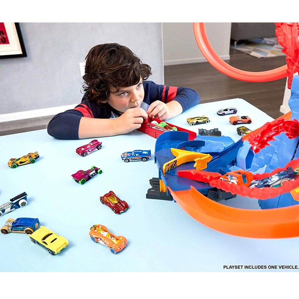 Hot Wheels Писта Бягство от изригващ вулкан FTD61 - Детски играчки от ...