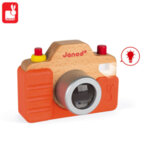Janod Дървен бебешки фотоапарат със звук J05335