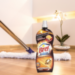 Почистващ препарат за дървен под и ламинат Bref Brillante, 1.250 л