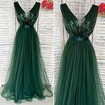 Официална дълга рокля с пайети в изумрудено зелен цвят