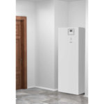 Термопомпа Hitachi Yutaki S COMBI RWD-2.5NWE-200S/RAS-2.5WHVNPE, 6.0 kW, отопление, охлаждане и 200 л. БГВ