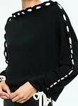 CALANDRA BALLON SLV PULLOVER W LACE UP SLV