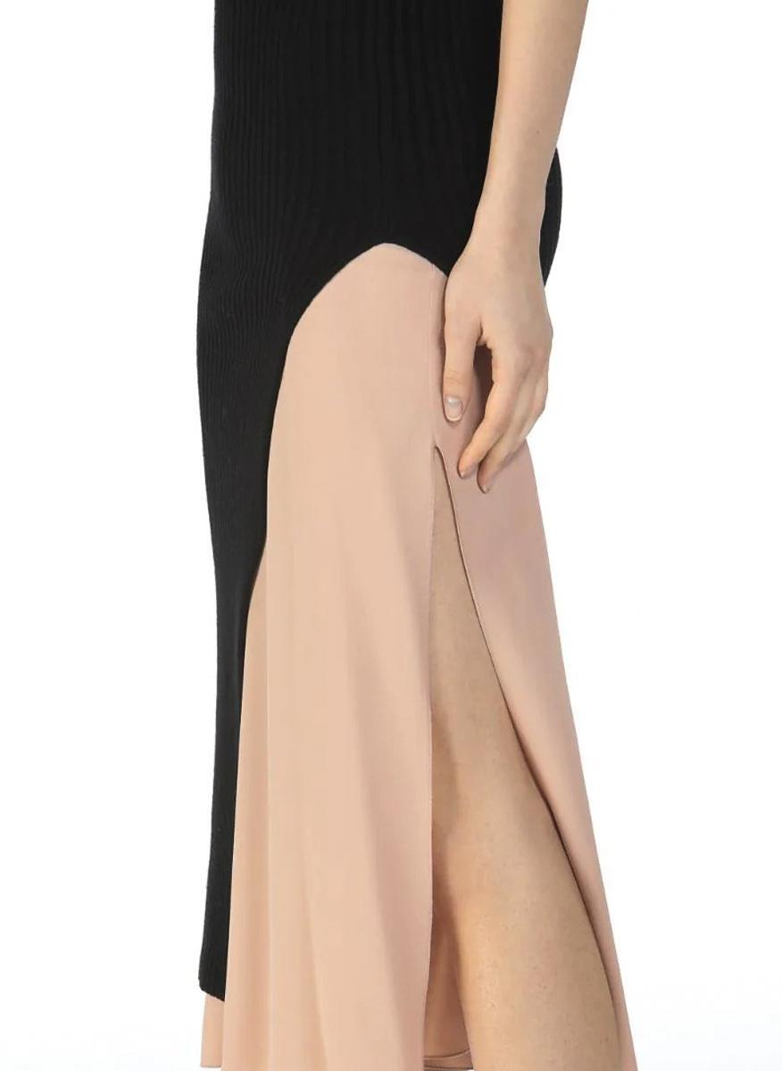 Рокля от фино плетиво Nº21