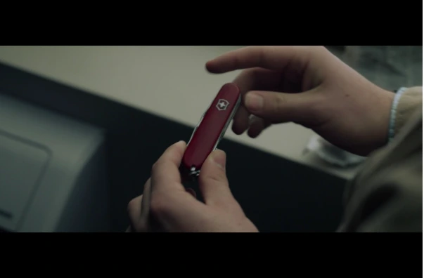Victorinox в попкултурата - иконични появи на швейцарския нож във филми