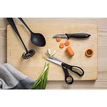 Универсална кухненска ножица Fiskars Essential