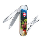 Швейцарски джобен нож Victorinox Classic LE 2020 I Love Hiking