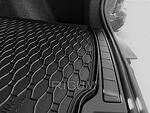 Гумена стелка за багажника на Volvo XC-40 модел след 2018 година
