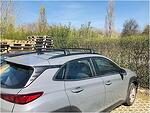 Черни аеродинамични товарни греди Turtle AIR2 за Hyundai KONA с вградени надлъжни греди