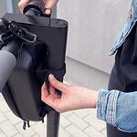 Водоустойчива чанта за кормило на скутер и тротинетка