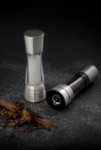 COLE & MASON Комплект мелнички за сол и пипер  “DERWENT“ - 19 см - с механизъм за прецизност