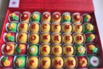 Кутия декорирани бонбони ЧРД Обичам те Моника