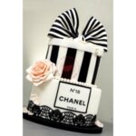 Декораторска торта Шанел 2