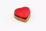 Кутия шоколадоив бонбони Червени сърца