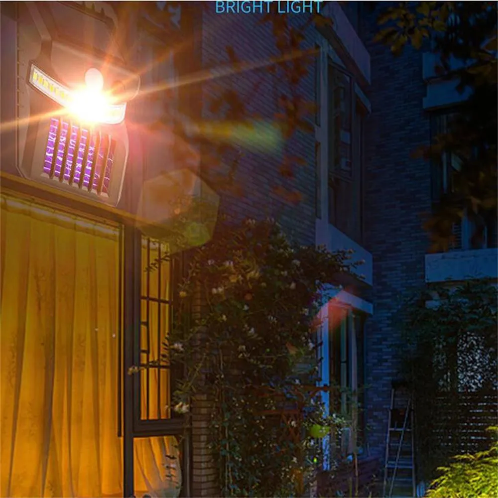 Соларна градинска лампа и капан против комари