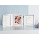 BABY ART Бяла рамка за отпечатък за ръчичка и краче + снимка My Baby Style Essentials (бяло паспарту)