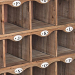 Дървена етажерка с керамични букви