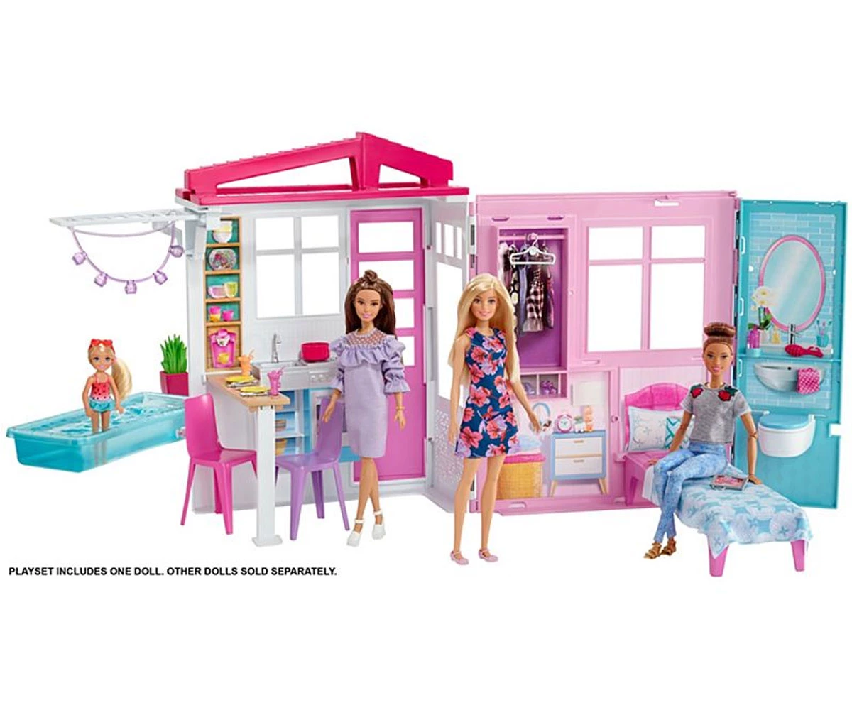 Кукла Barbie - Комплект розова къща с басейн и с кукла FXG55