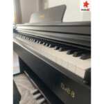 Дигитални пиано Hobax B-88, тъмен цвят, 88 клавиша HAMMER ACTION тежка клавиатура, 7 октави, 8 звуци, 128 ритми, с тройна педалиера. +3 ПОДАРЪКА – слушалки, стикери за клавиши и покривало
