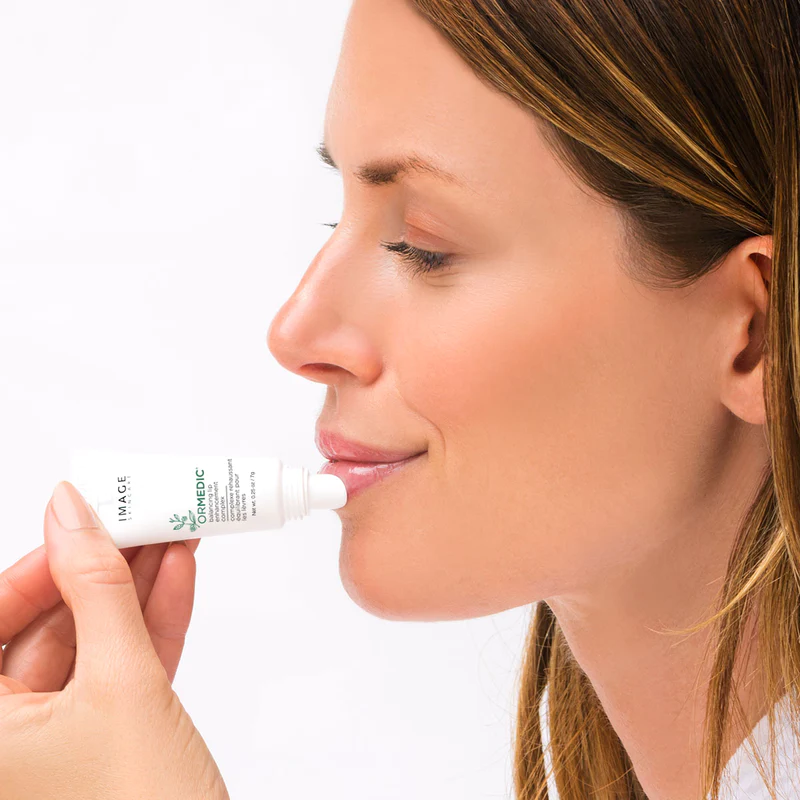 Уплътняваща терапия балсам за устни с пептиди IMAGE Skincare ORMEDIC Lip Enhancement Complex