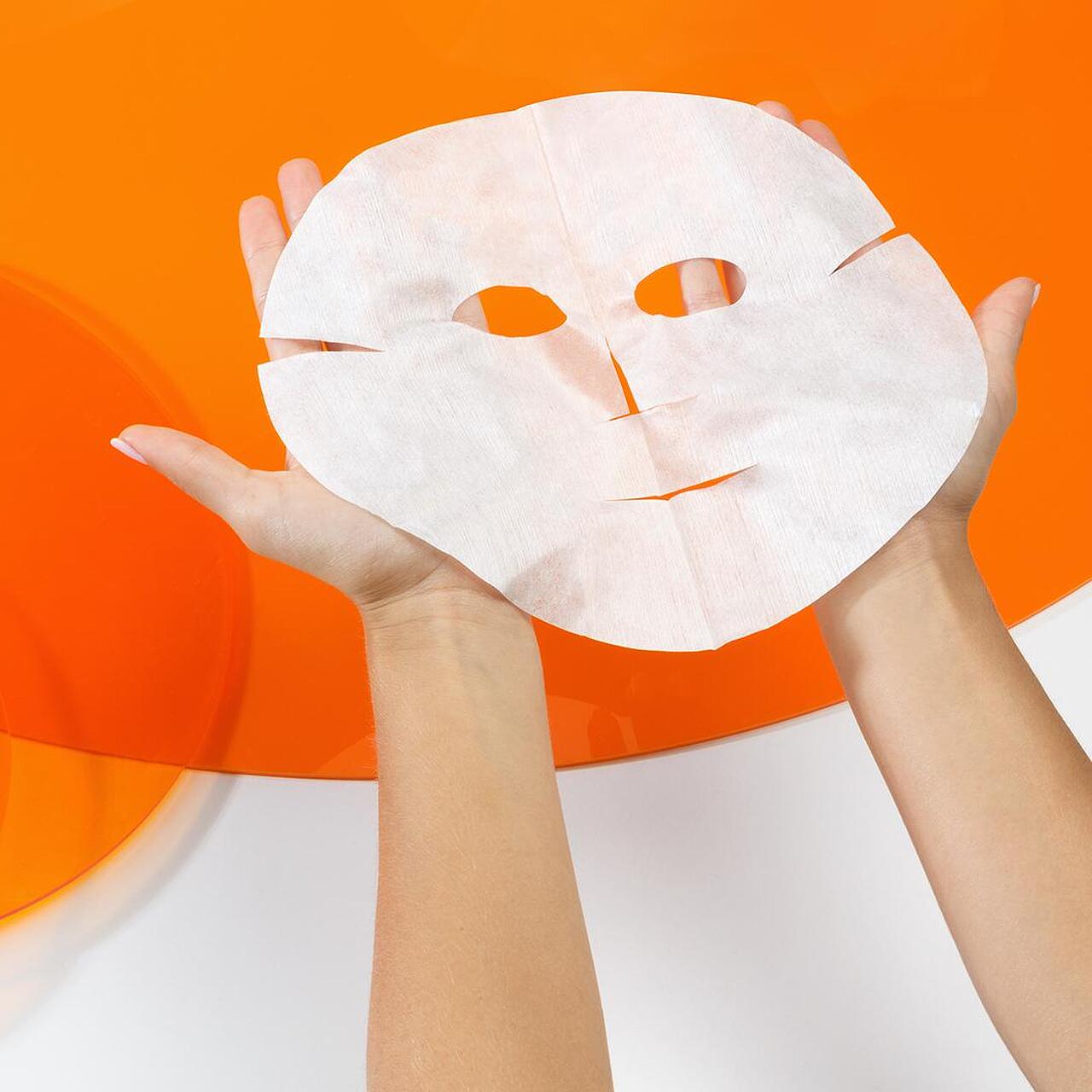 Озаряваща маска за лице с Витамин С Germaine de Capuccini Timexpert Radiance C+ Illuminating Anti-Fague Mask