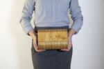 Ръчно изработена дамска чанта от дърво и естествена кожа Алба Тюркоаз“