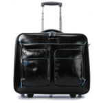 Бизнес куфар на 2 колела Piquadro с отделениe za за 15,6" лаптоп и мобилен органайзер за iPad®/iPad®Air