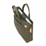 Хоризонтална дамска чанта Piquadro с разширение в маслинено зелен цвят