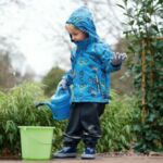 Детско яке против дъжд и вятър