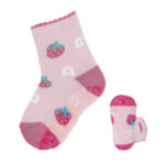 Детски розови чорапи със силиконова подметка на ягодки