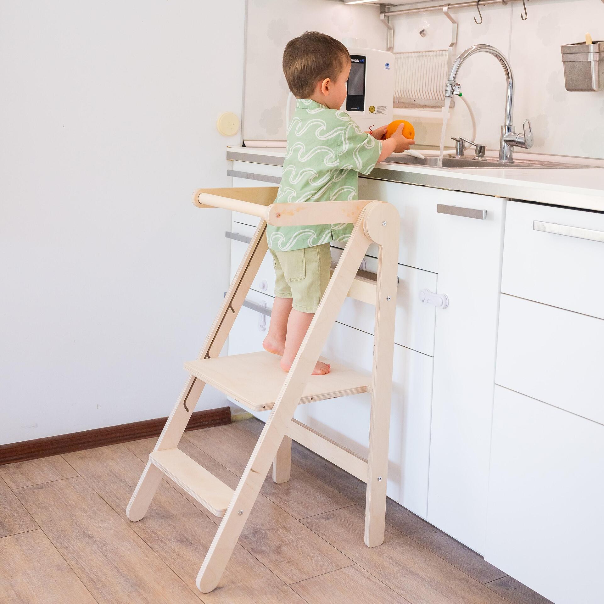 Регулируема и Сгъваема Помощна Кула Монтесори