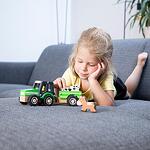Детски дървен трактор с ремарке и животни