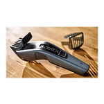 Philips Series 3000 hair clipper Stainless steel blades, 13 settings