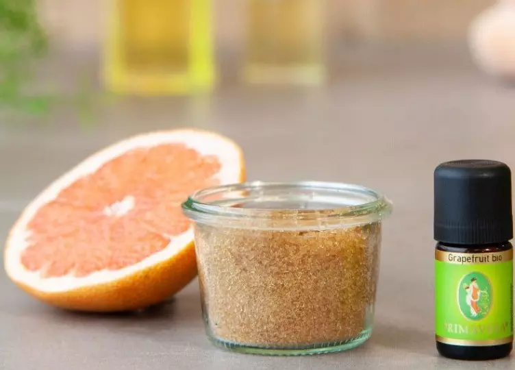 ZERO WASTE АРОМАТЕН ПИЛИНГ ЗА ТЯЛО