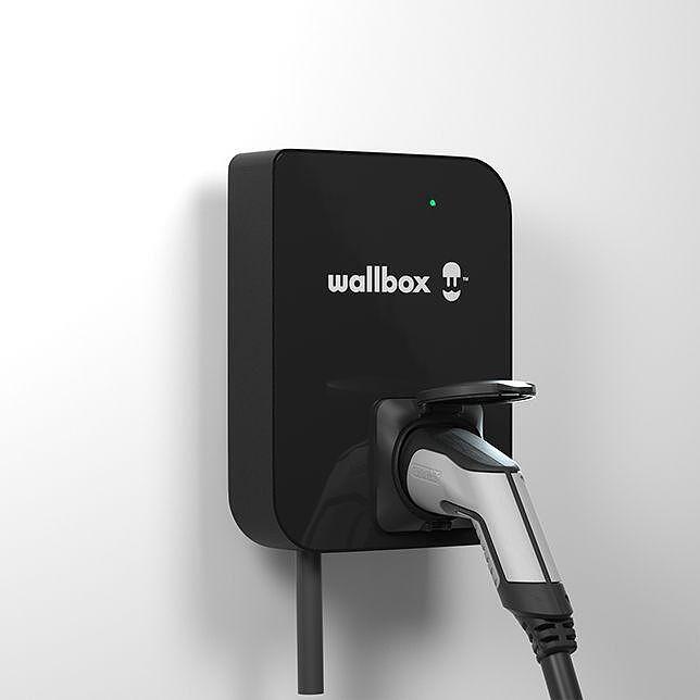 Зарядна станция Wallbox Copper SB