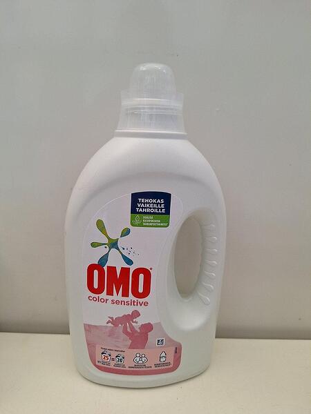 OMO sensitive гел за пране 20 пранета