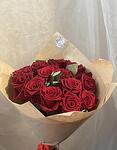 Букет с червени рози