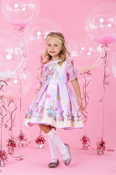 Рокля в розово с принт Цирк