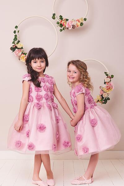 Рокля с рози