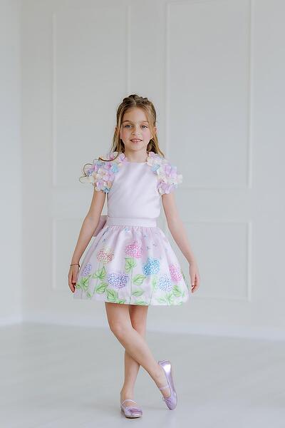 Пола в розово с хортензии