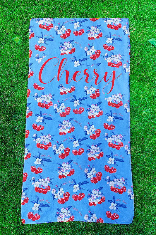 Плажна кърпа с принт череши