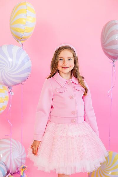 Яке в розов цвят