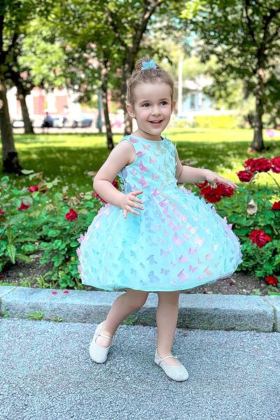 Рокля с пеперуди