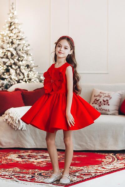 Детска рокля за момиче в червен цвят с цвете