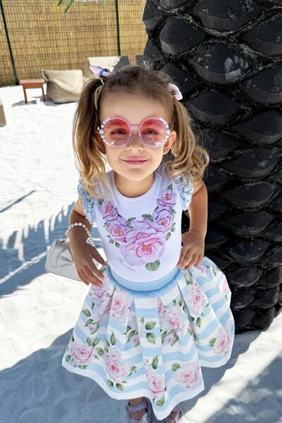 Блуза с рози и дантелени ръкави за момиче