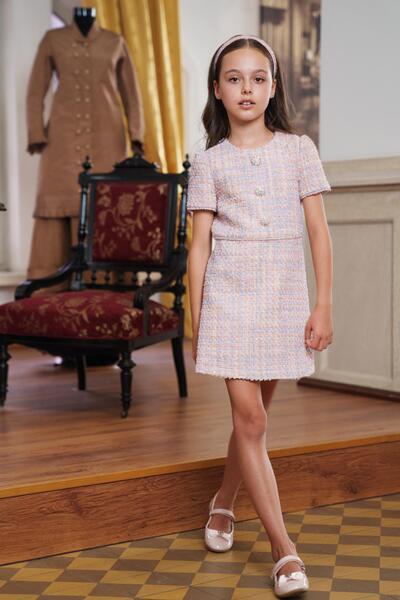 Луксозна детска рокля от букле в пастелни тонове