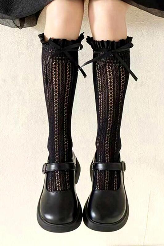 Черни детски чорапи