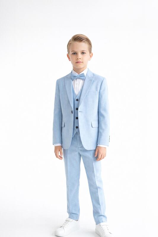 Официален детски костюм в небесносин цвят с елек и папийонка