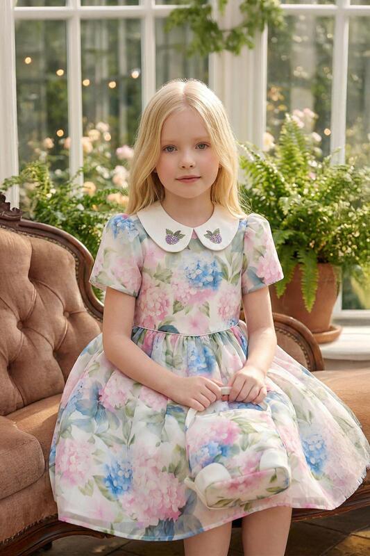 Официална детска рокля с флорален принт и яка с бродерия