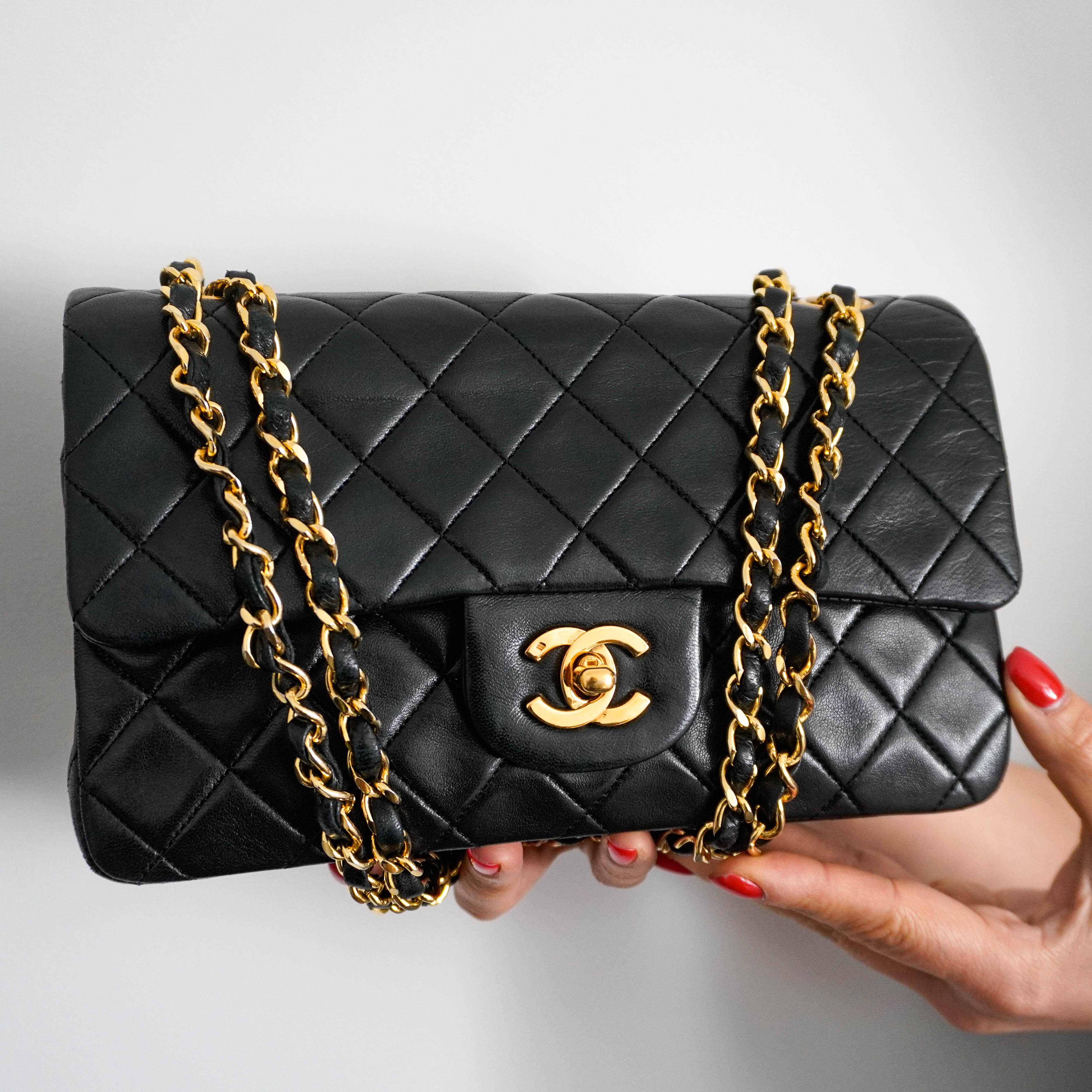 CHANEL Vintage Black Caviar Leather CC Shoulder Bag | COCOON