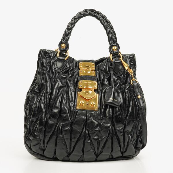 バッグ miumiu Mattelasse Lux Handbag Leather Vintage Miu Miu Matelassé Lux Bag - A Retro Tale